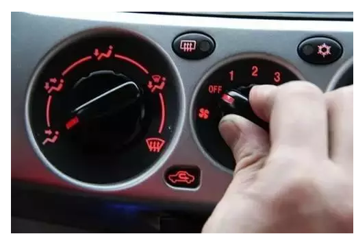 先熄火還是先關(guān)空調(diào)？很多人都不知道，做錯(cuò)后果很嚴(yán)重！