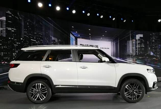 8.79萬起霸氣的外觀昌河Q7，你會(huì)選擇？