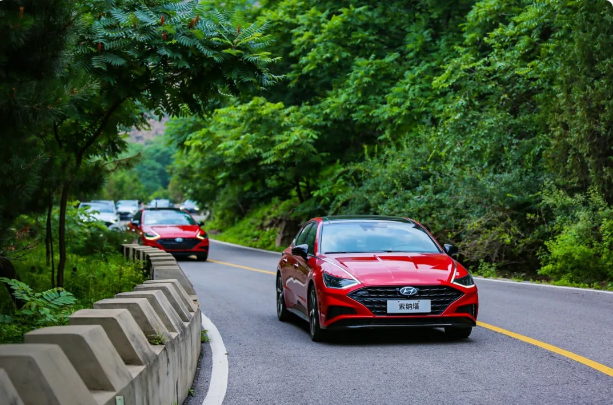 魅力迸發(fā)，實力&偶像