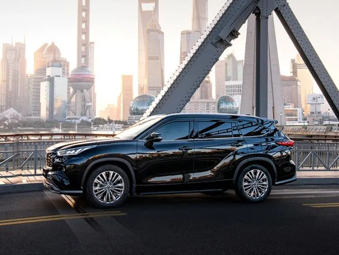 品人間百味，說百味人生，看“饞宗大師”沈宏非的蟹語人生